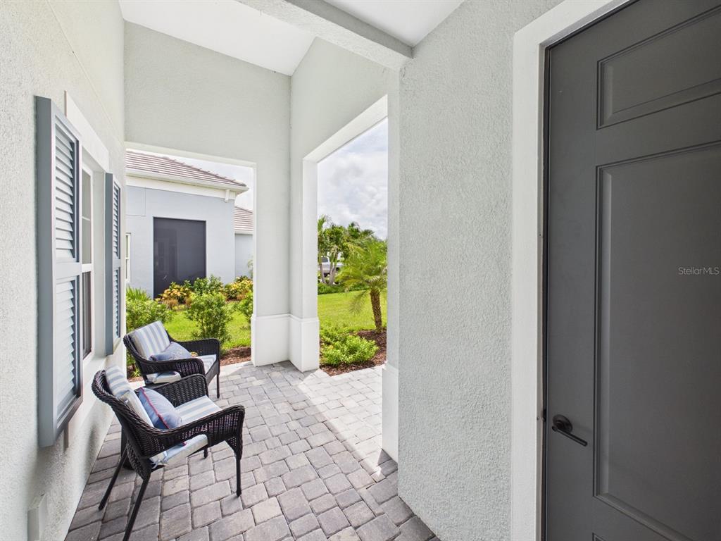 10012 LAKE WALES CIRCLE