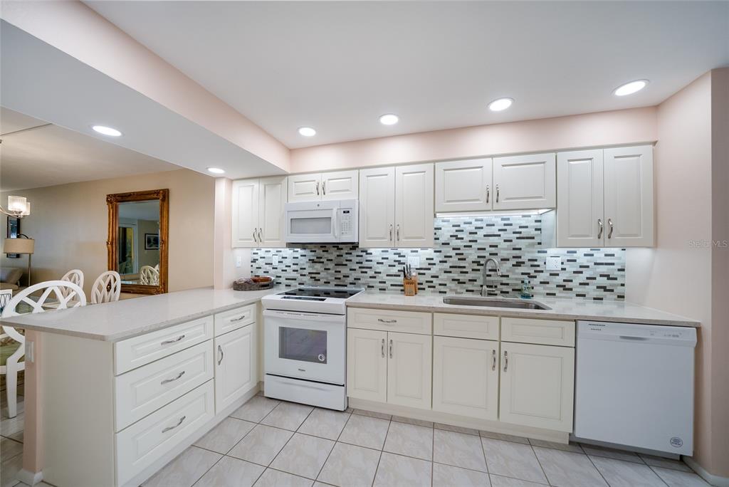 713 BAYPORT WAY UNIT 713