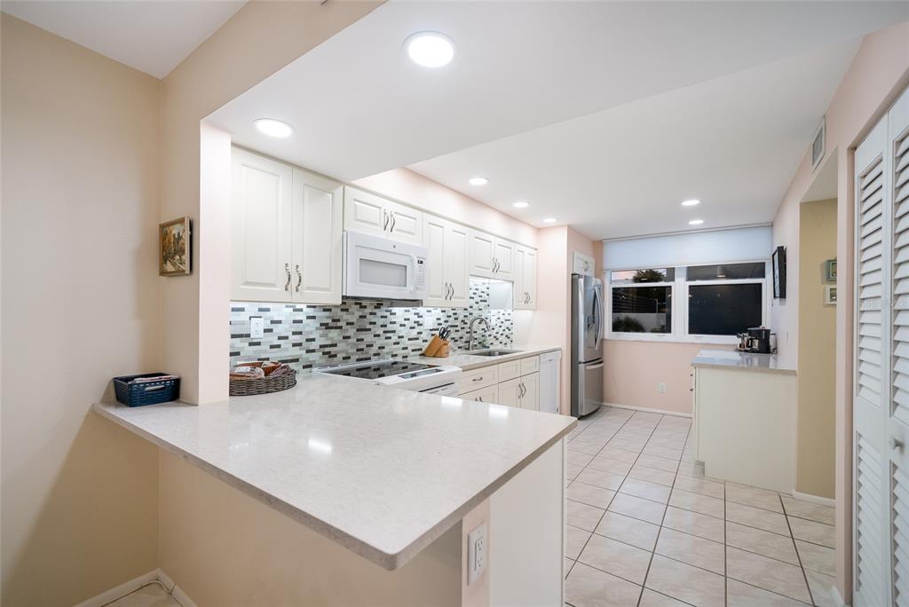713 BAYPORT WAY UNIT 713