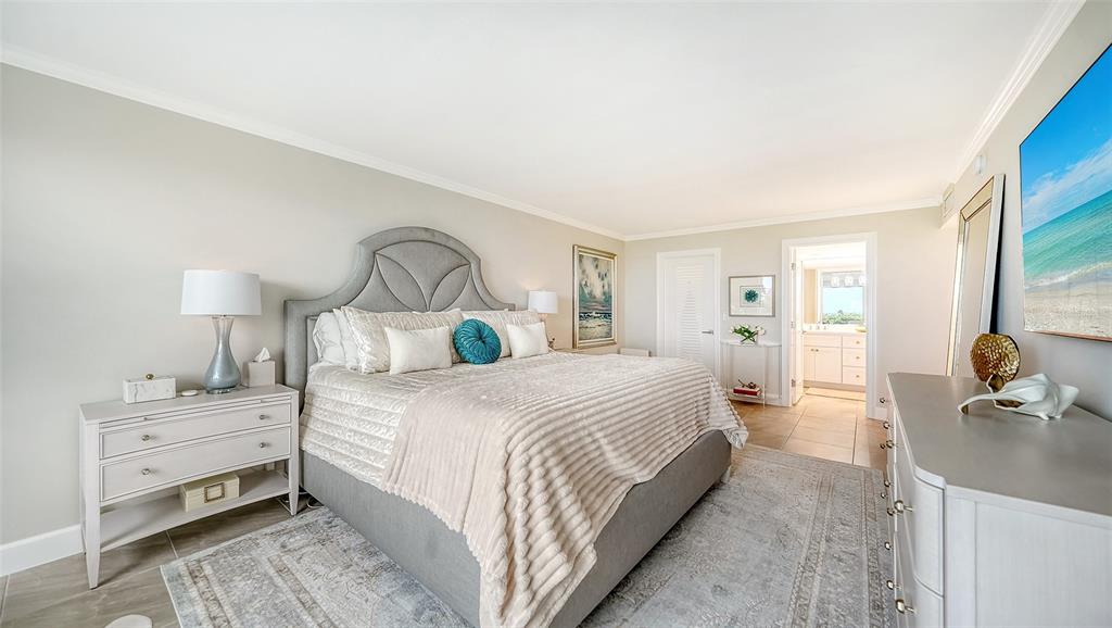2425 GULF OF MEXICO DRIVE UNIT