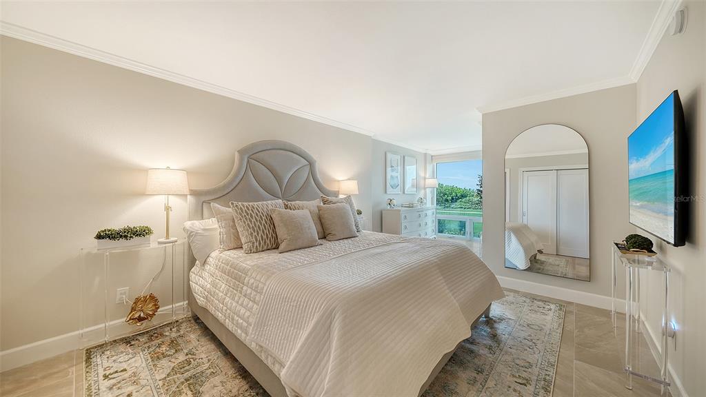 2425 GULF OF MEXICO DRIVE UNIT