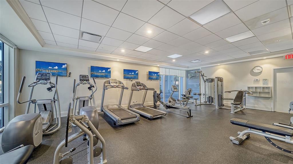 2425 GULF OF MEXICO DRIVE UNIT