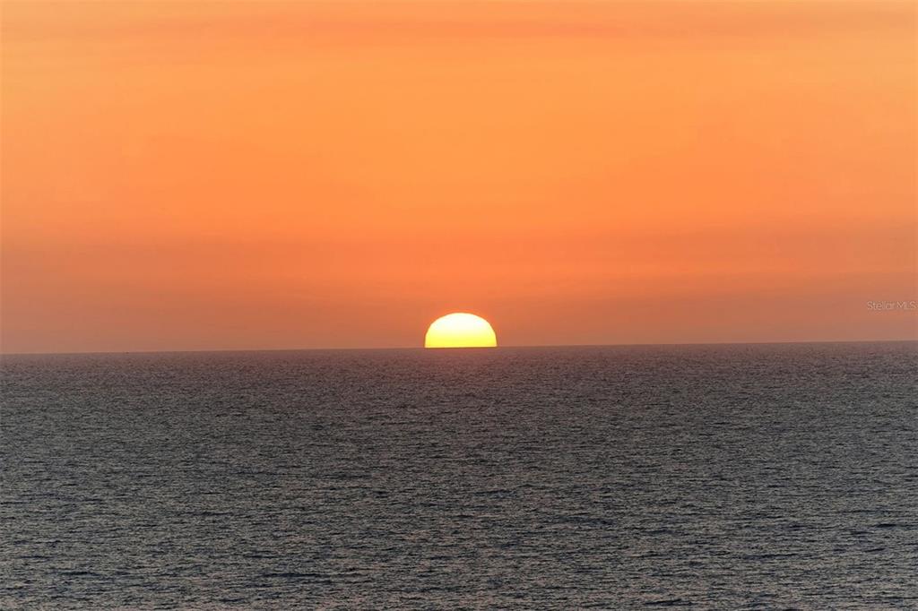 2425 GULF OF MEXICO DRIVE UNIT