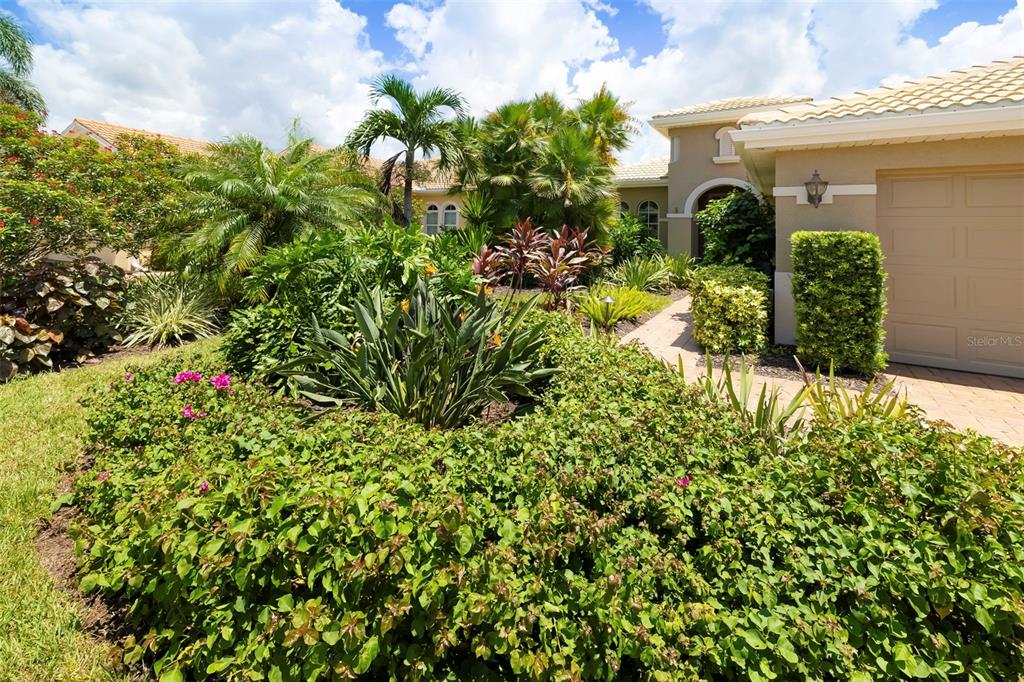 165 PALAZZO COURT