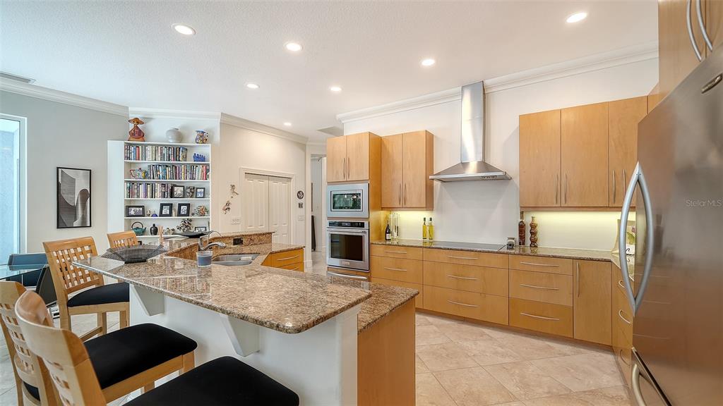 5325 ANTHONY LANE