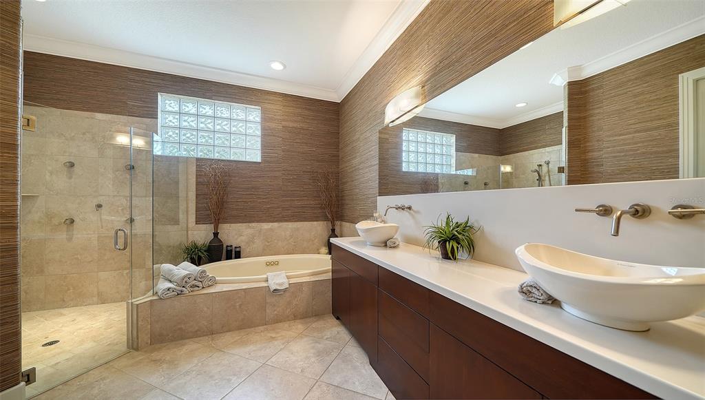 5325 ANTHONY LANE