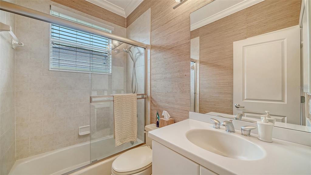 5325 ANTHONY LANE