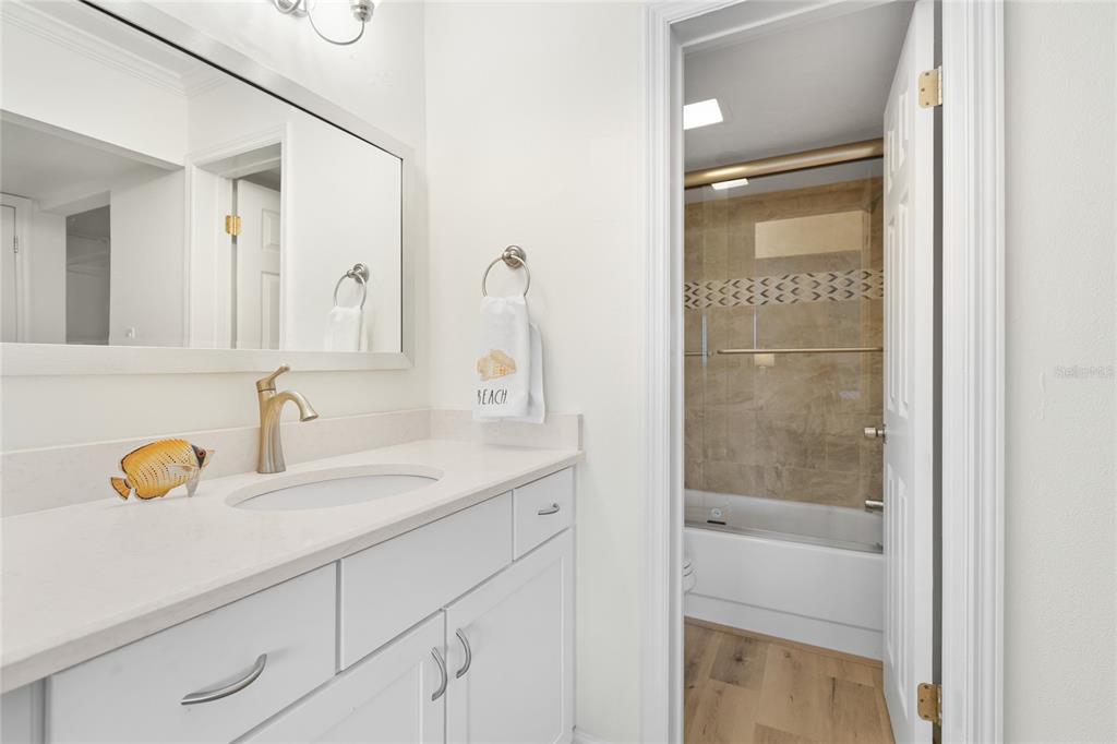 3240 GULF OF MEXICO DRIVE UNIT