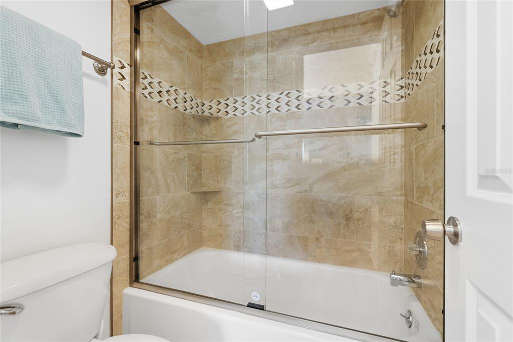3240 GULF OF MEXICO DRIVE UNIT