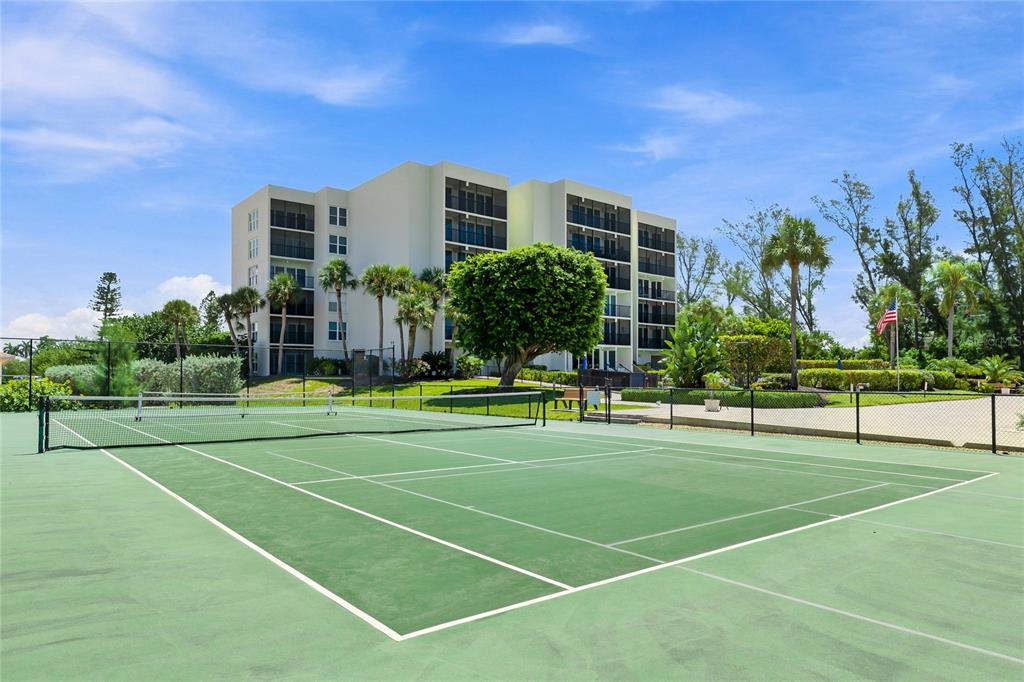 3240 GULF OF MEXICO DRIVE UNIT