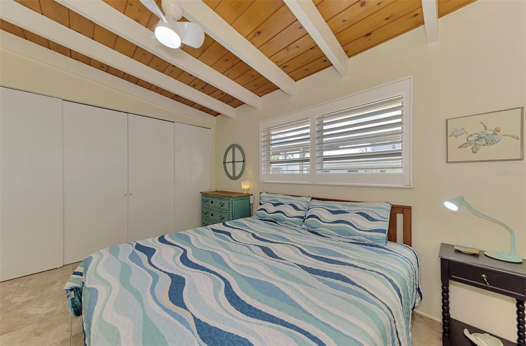 6006 MIDNIGHT PASS ROAD UNIT 6