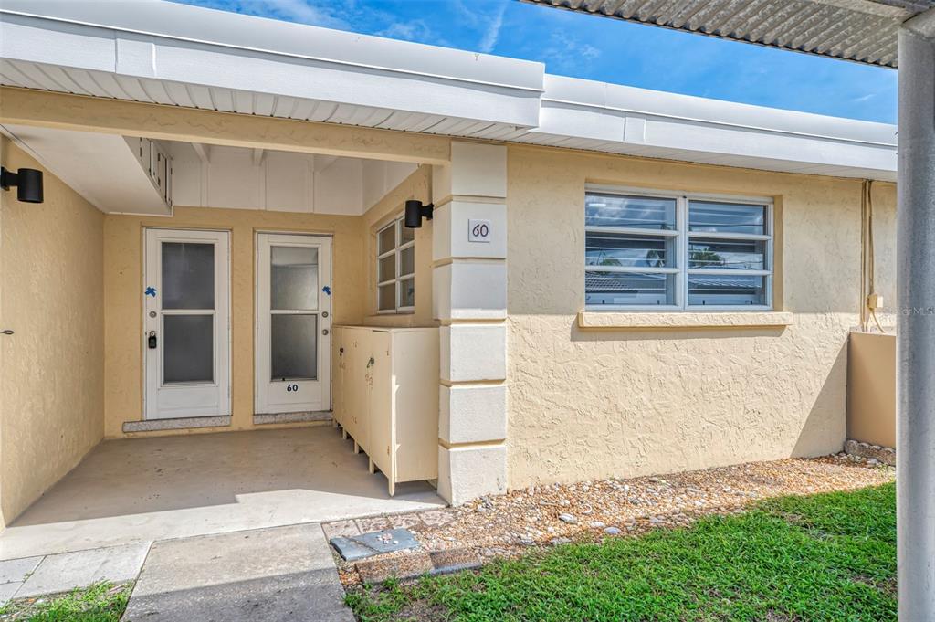 6006 MIDNIGHT PASS ROAD UNIT 6