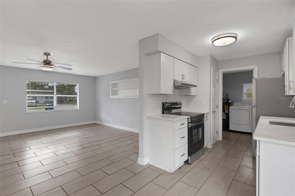 2522 STRATFORD DRIVE