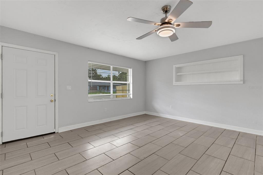 2522 STRATFORD DRIVE