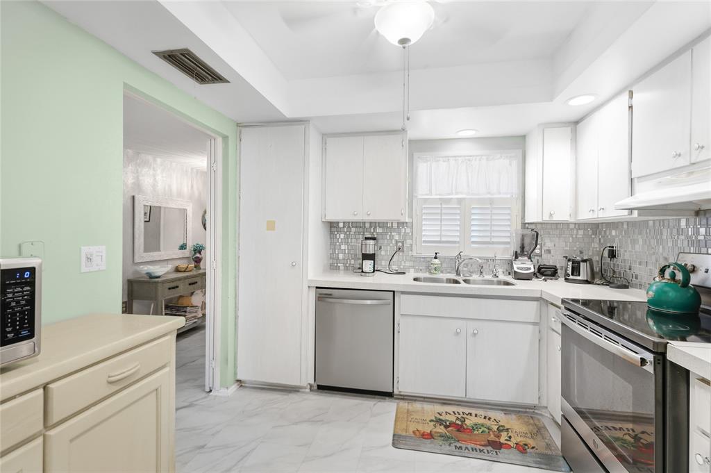 2327 WATERBLUFF PLACE UNIT V31