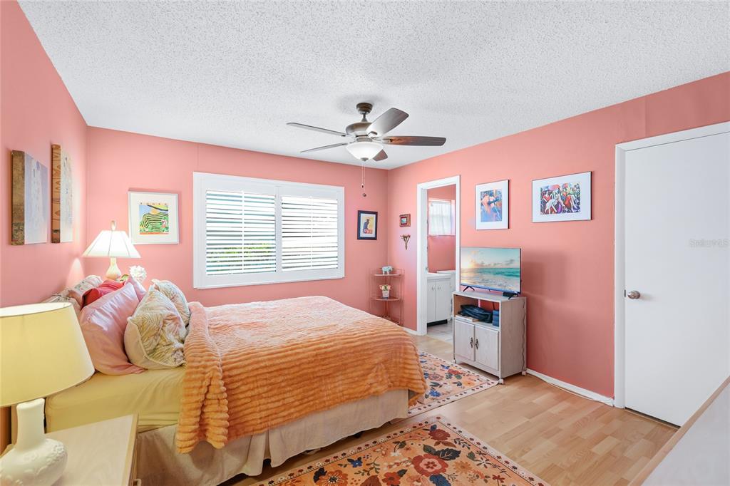 2327 WATERBLUFF PLACE UNIT V31