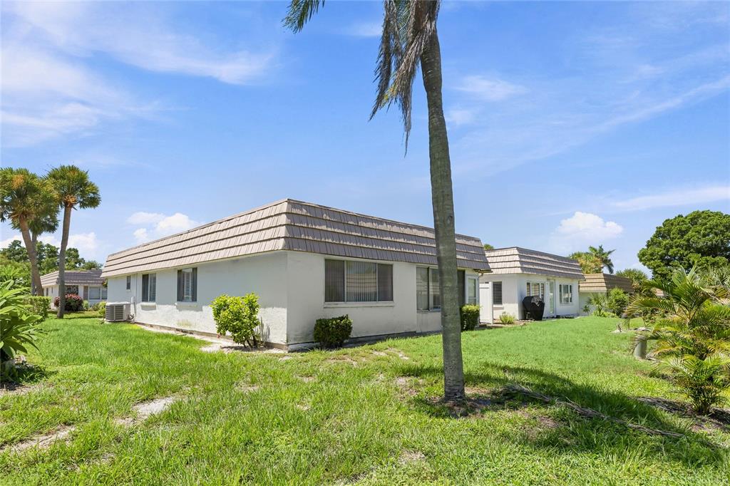 2327 WATERBLUFF PLACE UNIT V31