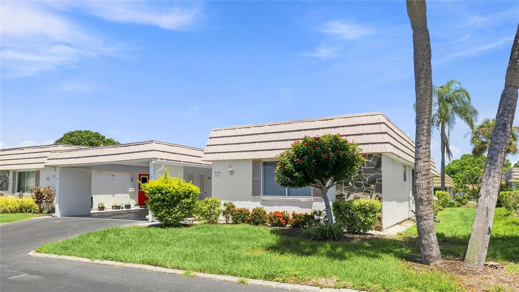 2327 WATERBLUFF PLACE UNIT V31