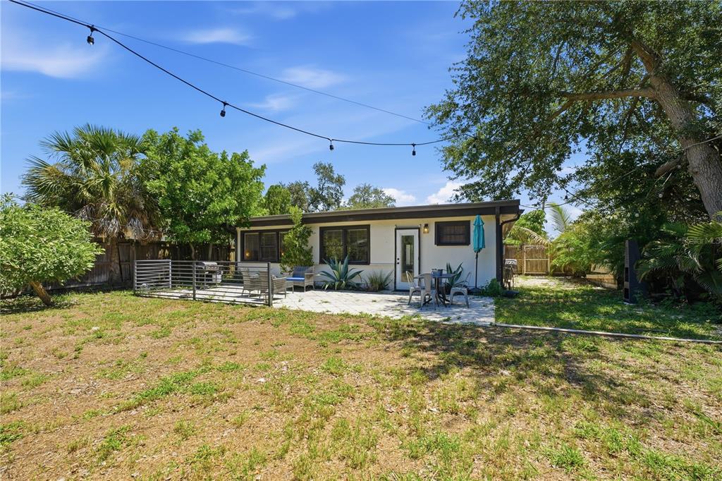 4925 REMINGTON DRIVE