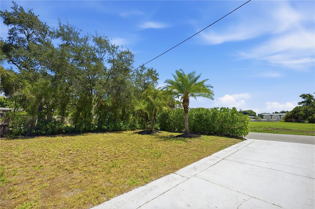 4925 REMINGTON DRIVE