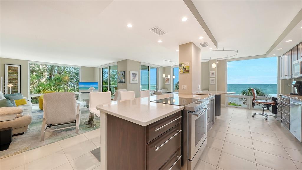 2425 GULF OF MEXICO DRIVE UNIT