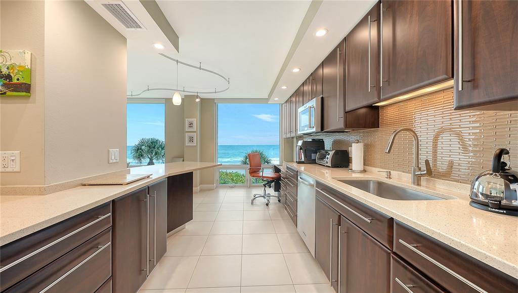 2425 GULF OF MEXICO DRIVE UNIT
