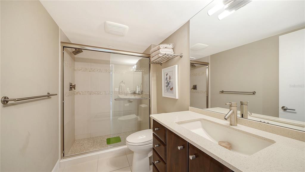 2425 GULF OF MEXICO DRIVE UNIT