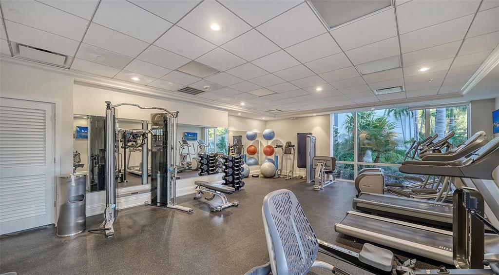 2425 GULF OF MEXICO DRIVE UNIT
