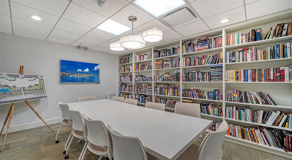 2425 GULF OF MEXICO DRIVE UNIT