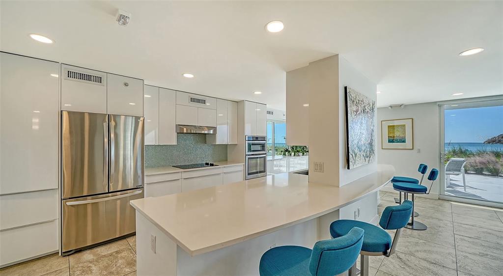 2425 GULF OF MEXICO DRIVE UNIT