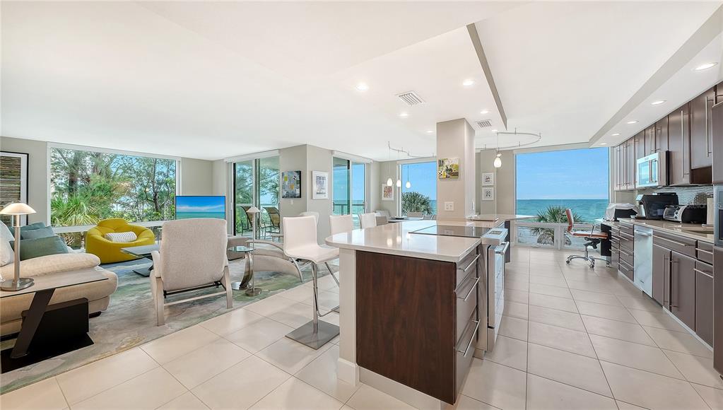 2425 GULF OF MEXICO DRIVE UNIT