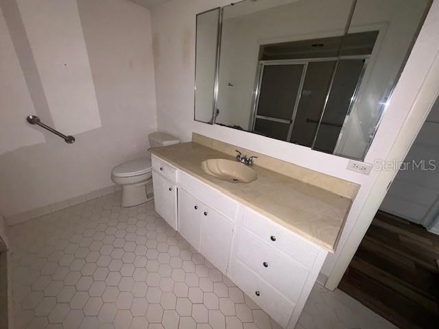 4240 CHARING CROSS ROAD