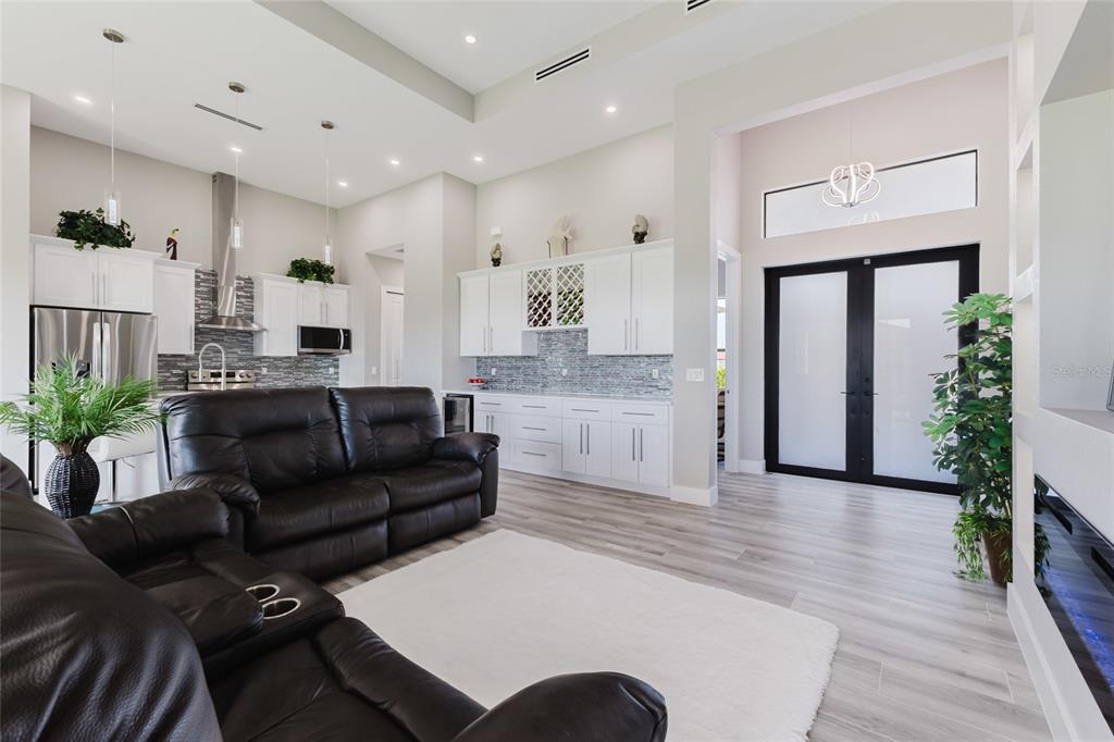 4126 NW 39TH STREET gallery image #16