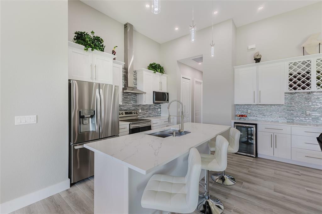 4126 NW 39TH STREET gallery image #20