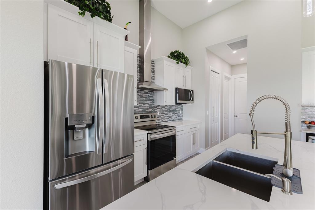 4126 NW 39TH STREET gallery image #21