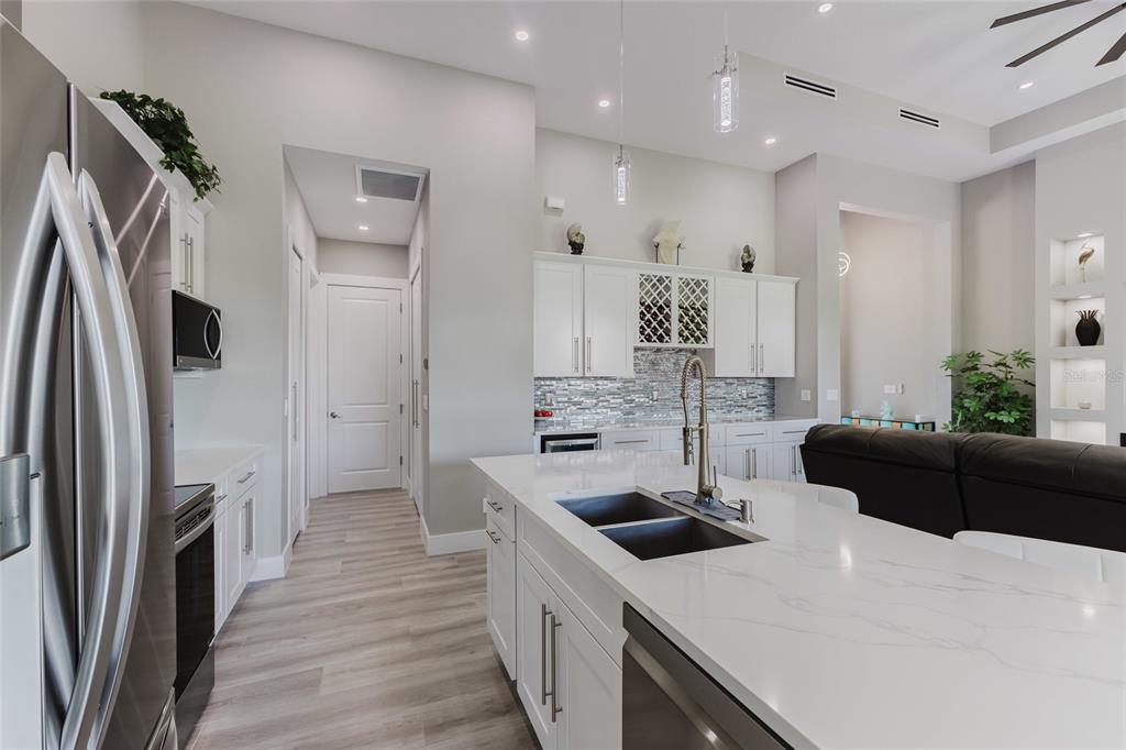 4126 NW 39TH STREET gallery image #22