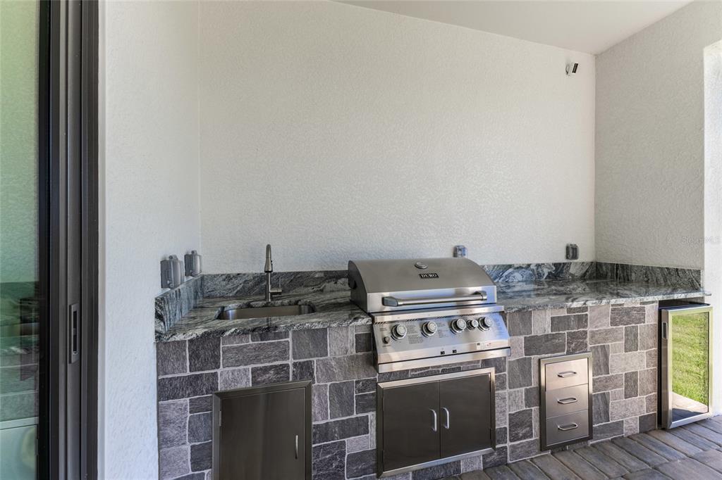 4126 NW 39TH STREET gallery image #29