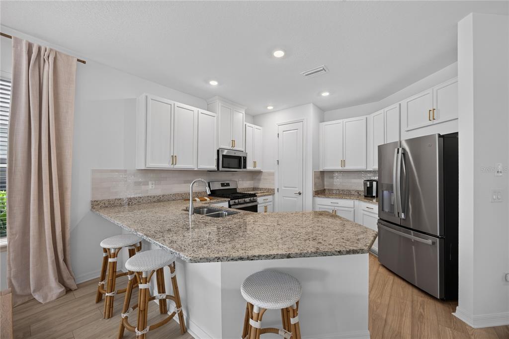 15069 SHADY PALMS LANE
