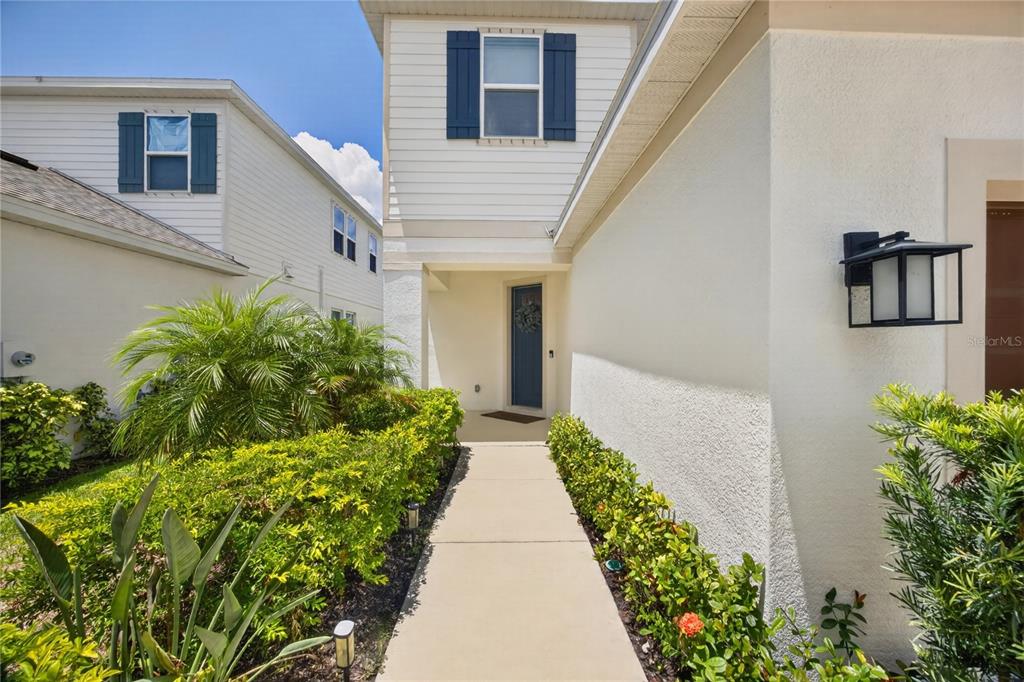 15069 SHADY PALMS LANE