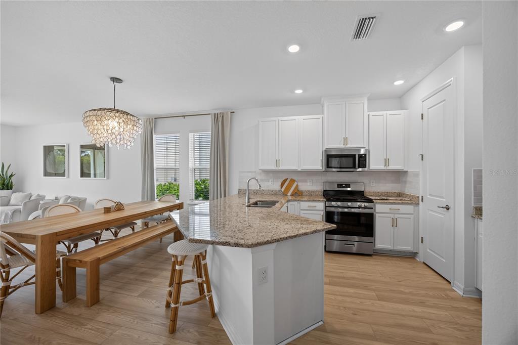 15069 SHADY PALMS LANE