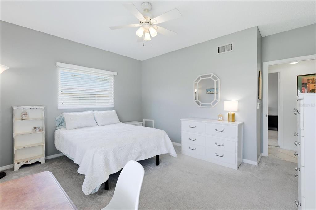 5887 TIDEWOOD AVENUE UNIT 2