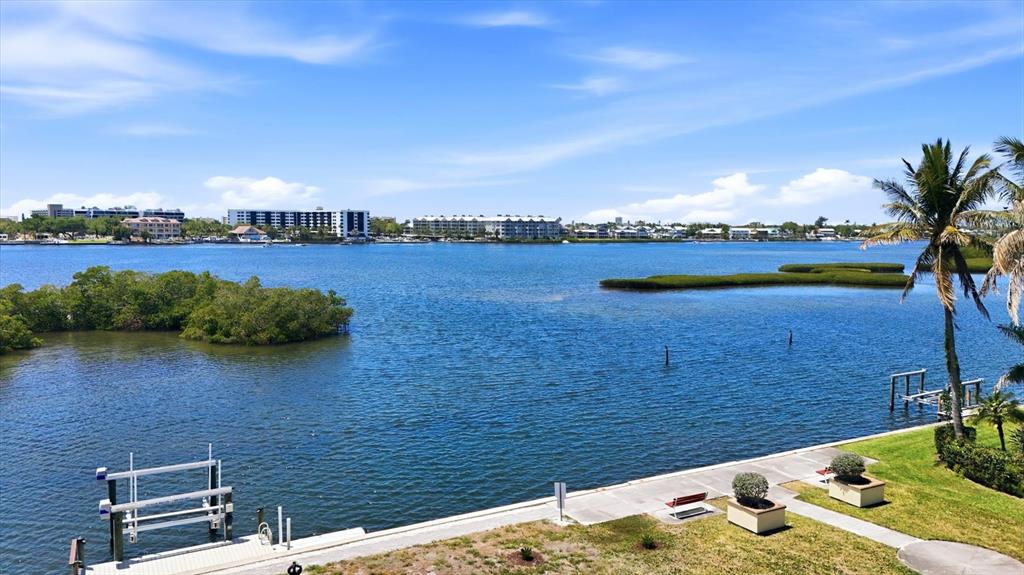 5887 TIDEWOOD AVENUE UNIT 2