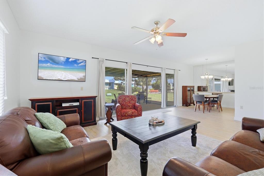 5887 TIDEWOOD AVENUE UNIT 2