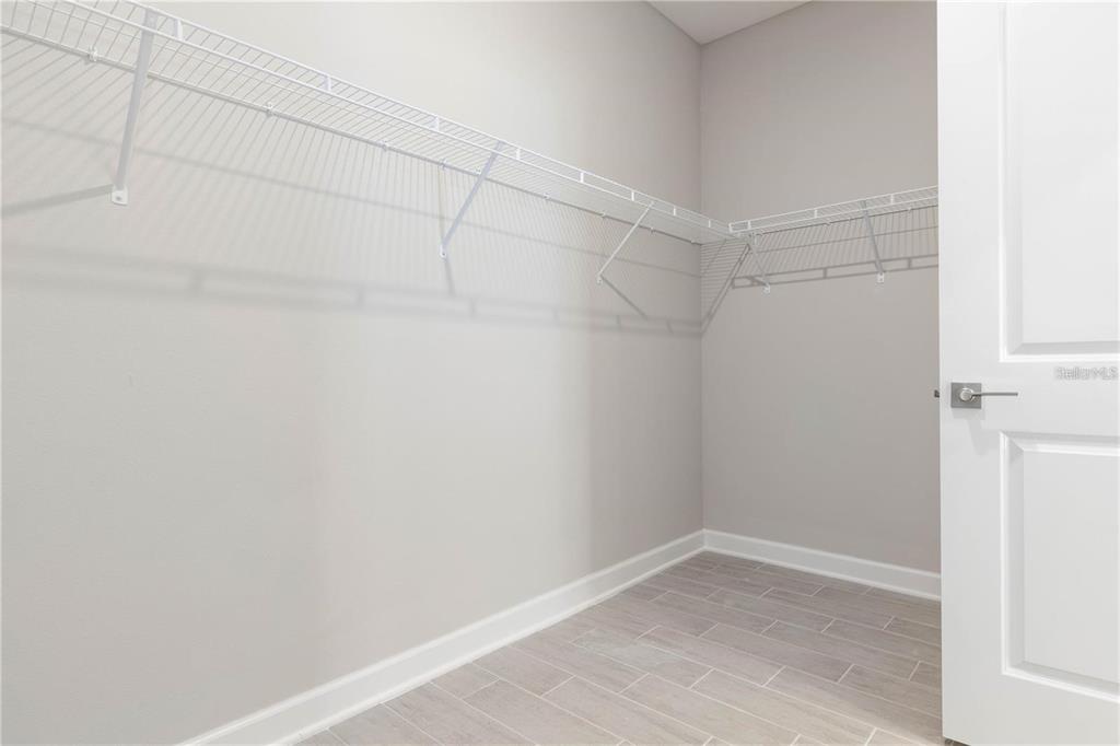 1814 DIPLOMAT PARKWAY W gallery image #11