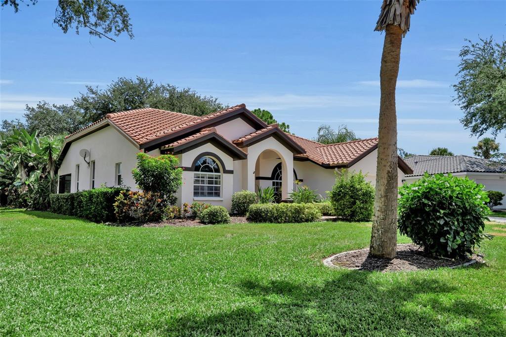 2102 TEQUESTA TRAIL