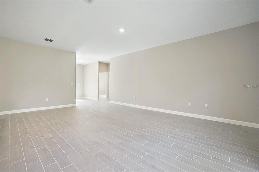 1917 NW 30TH TERRACE gallery image #4