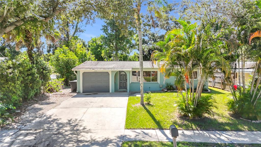 2212 VINSON AVENUE