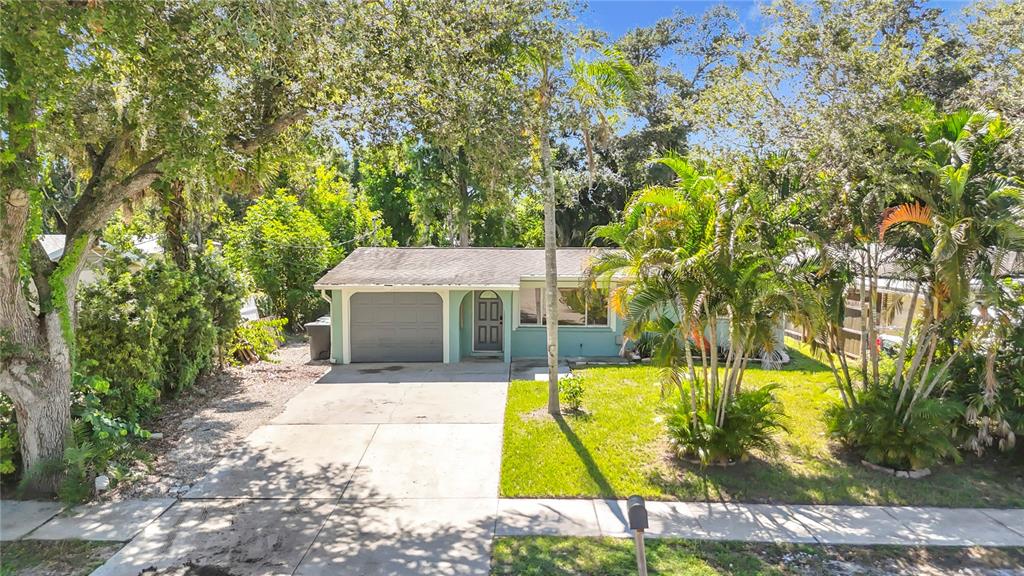 2212 VINSON AVENUE