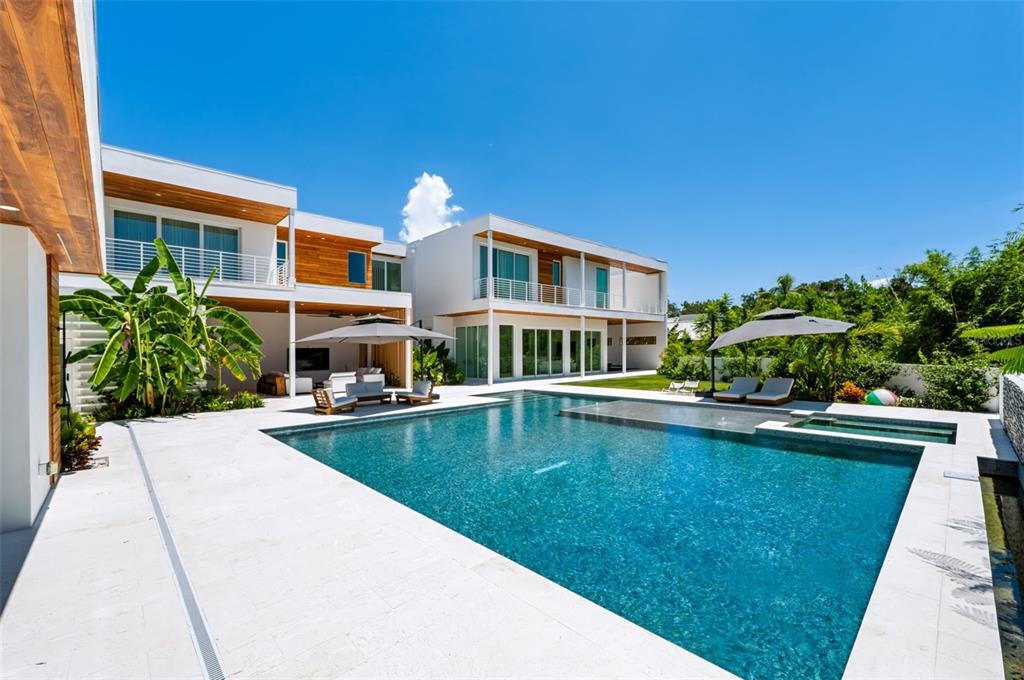 1355 ROBERTS BAY LANE