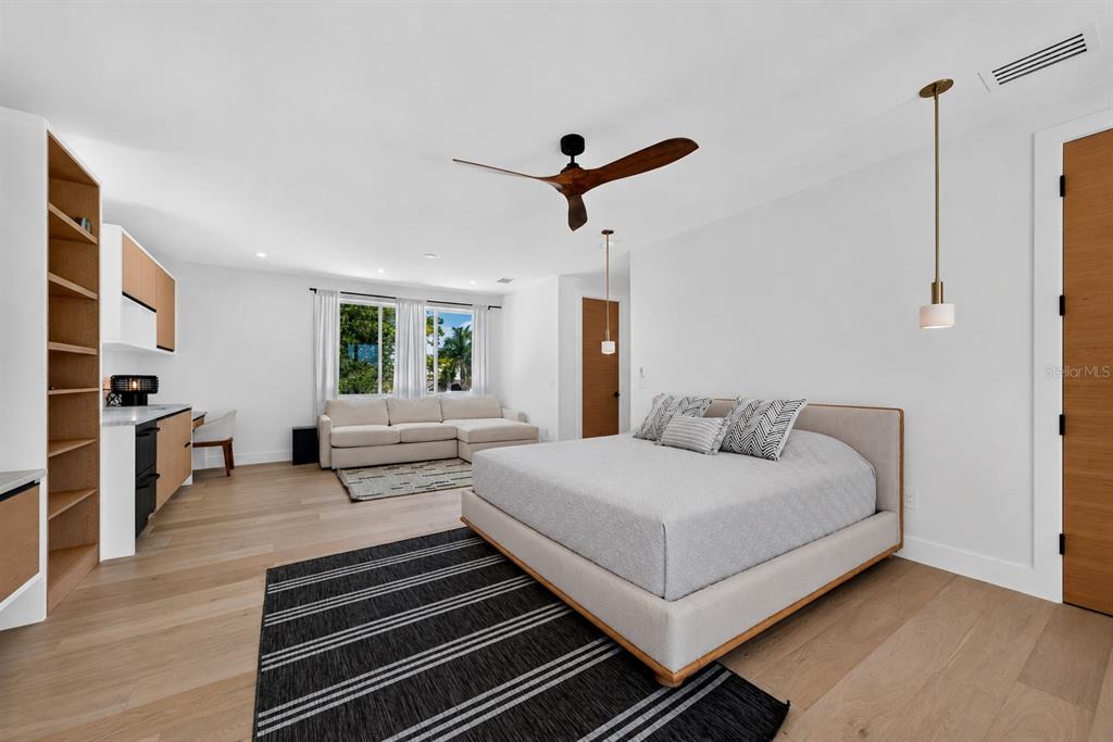 1355 ROBERTS BAY LANE